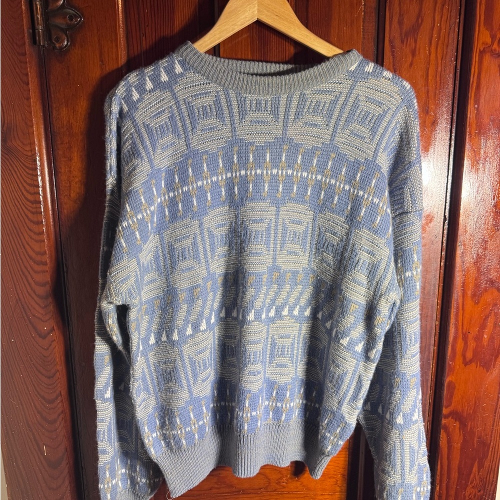 GENERRA Geometric Blue and Cream Crewneck Sweater